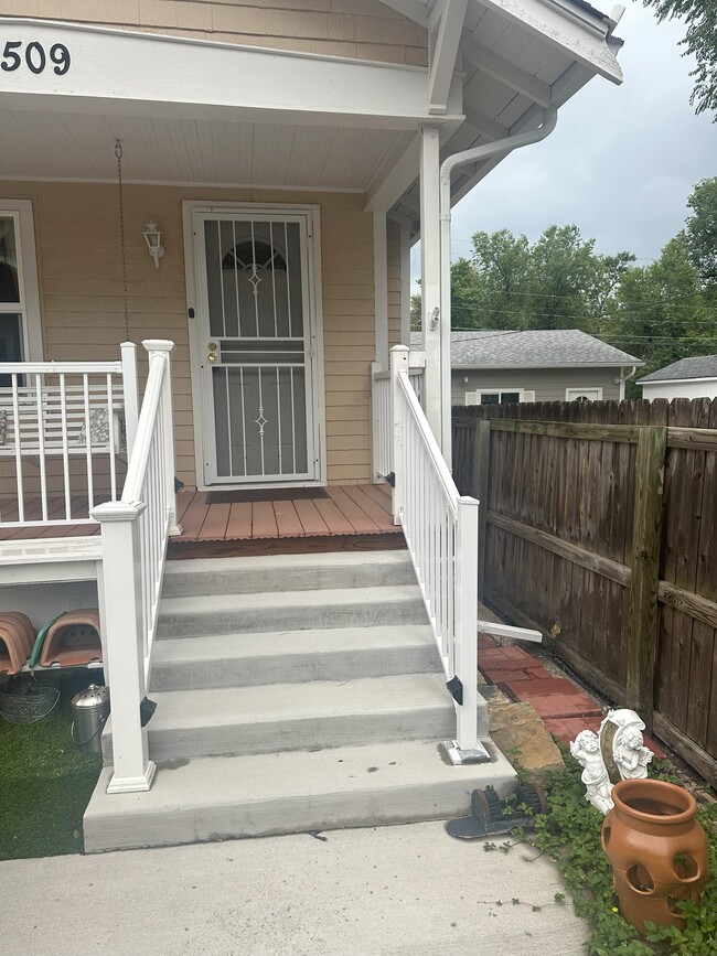 property at 509 N Institute St