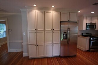 30 Farmcrest Ave in Lexington, MA - Building Photo - Building Photo