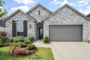 1204 Yellowthroat Dr in Little Elm, TX - Building Photo