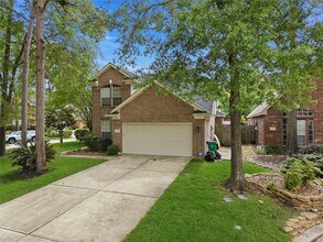 2415 Mills Creek Dr in Humble, TX - Building Photo - Building Photo