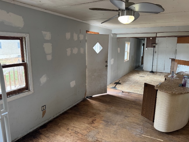 711 N 19th St in Hamilton, IL - Foto de edificio - Building Photo