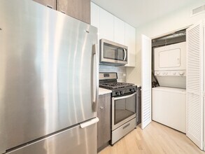 949 W Grace St in Chicago, IL - Building Photo - Building Photo