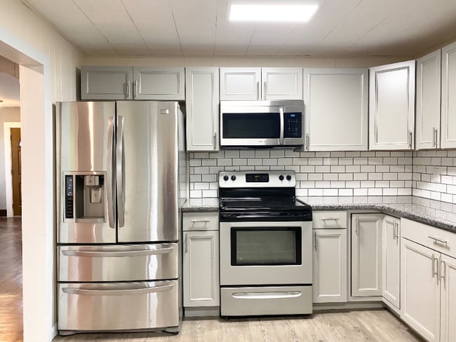 property at 822 Bloom Rd