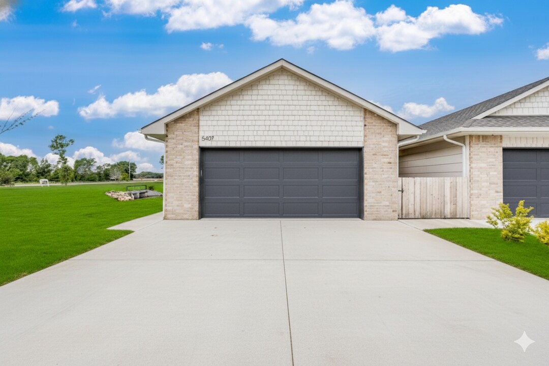 11250 W 35th St S in Wichita, KS - Building Photo