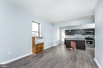 1001 St Paul St in Baltimore, MD - Building Photo - Building Photo
