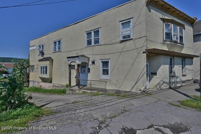 property at 625 Main St