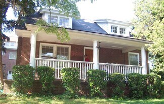 1305 John St in Charlottesville, VA - Building Photo
