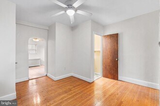 345 W Mt Pleasant Ave in Philadelphia, PA - Building Photo - Building Photo