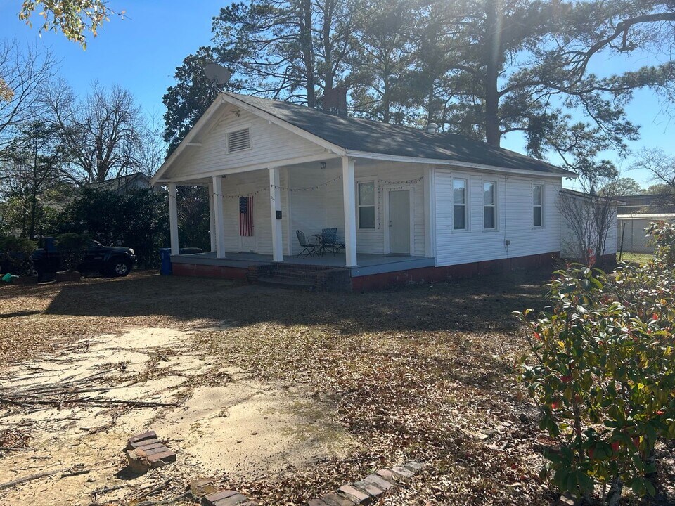 219 Gadsden St in Columbia, SC - Building Photo