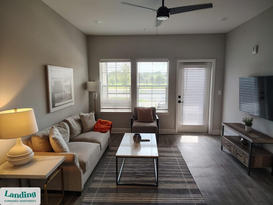 120 NW 148th Terrace in Newberry, FL - Building Photo