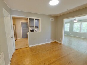 430 N Jackson Heights St in Wichita, KS - Building Photo - Building Photo