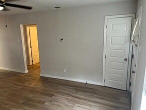 2809 N Hwy 175 in Seagoville, TX - Building Photo - Building Photo