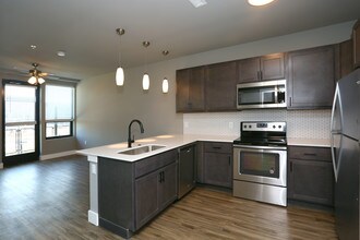 Fields South in Champaign, IL - Foto de edificio - Interior Photo