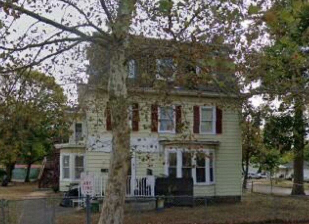121 S 6th St, Unit 2 in Vineland, NJ - Foto de edificio