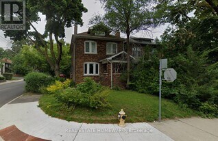 44 Lola Rd in Toronto, ON - Building Photo