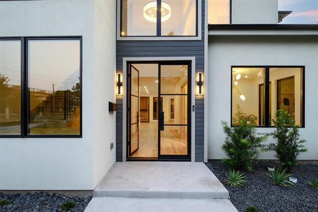 6984 Santa Barbara Dr in Dallas, TX - Building Photo - Building Photo