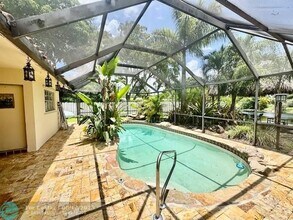 3720 Coral Hills Dr in Coral Springs, FL - Building Photo - Building Photo