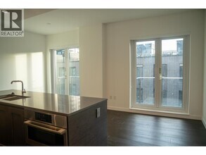 5681 Birney Ave in Vancouver, BC - Building Photo - Building Photo