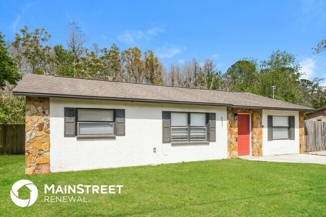 9933 Lake Dr in New Port Richey, FL - Building Photo - Building Photo