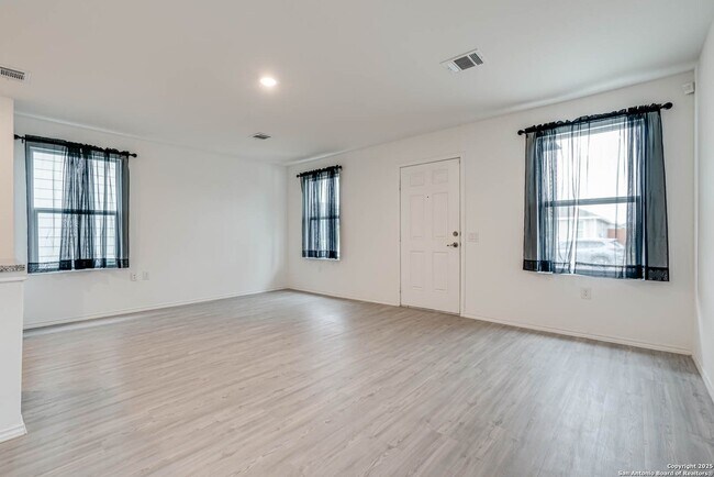 9458 Tarbutton Trl in San Antonio, TX - Building Photo - Building Photo