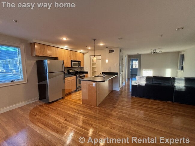 1110 Massachusetts Ave, Unit 3