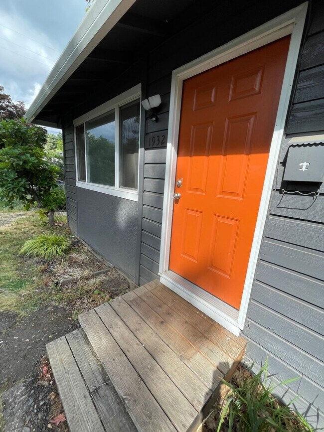 property at 1932-1934-1934 SW Nebraska St