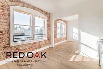 102 N Glendale Ave in Glendale, CA - Foto de edificio - Building Photo