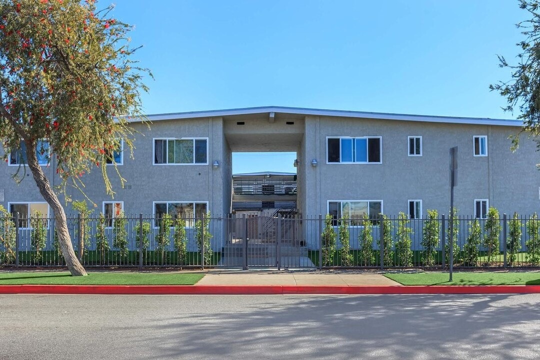 The Century Village (9910 S Village Dr) in Inglewood, CA - Building Photo