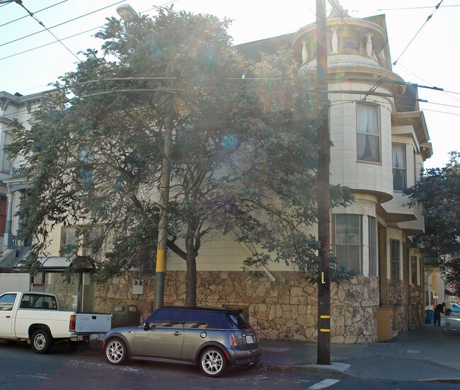 742 Central Ave in San Francisco, CA - Building Photo - Building Photo