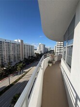 5750 Collins Ave, Unit 12H in Miami Beach, FL - Building Photo - Building Photo