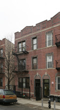 315 Schaefer St in Brooklyn, NY - Building Photo - Building Photo