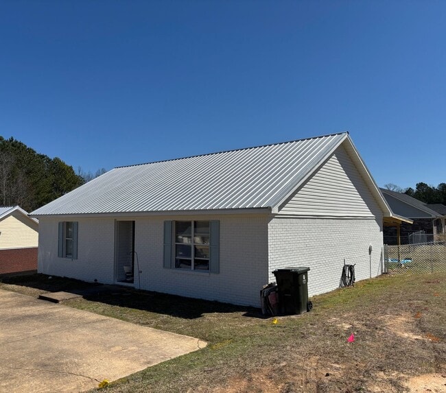 property at 407 Beauregard Circle
