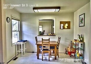 107 Summit St in Charlottesville, VA - Building Photo - Building Photo