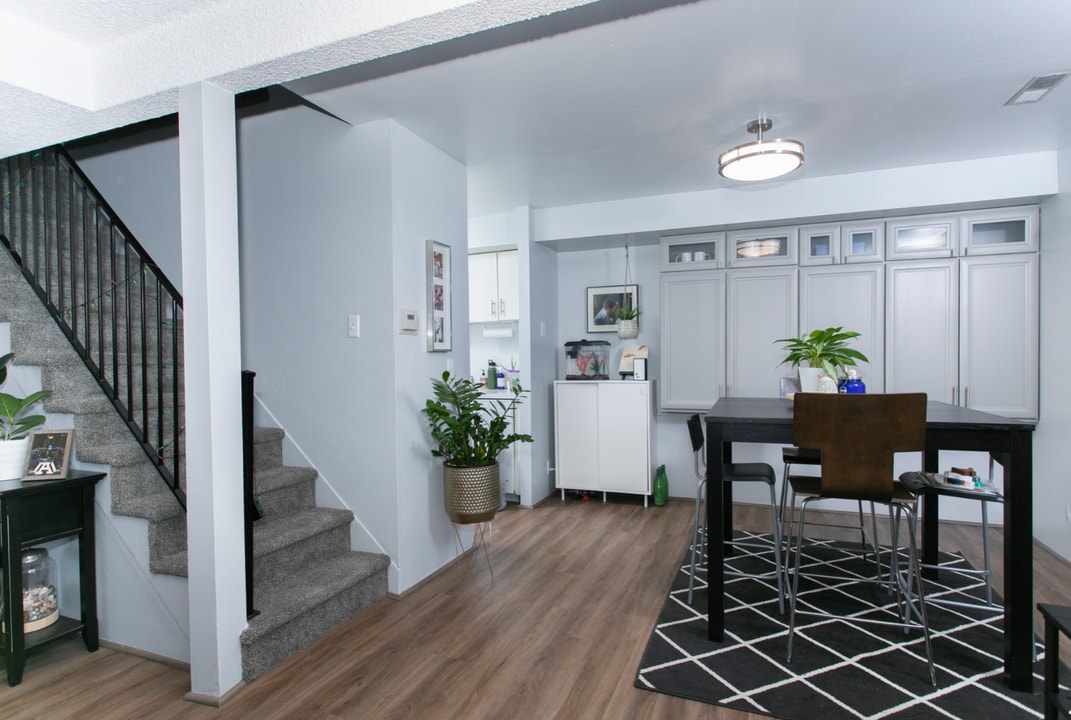 88 W 50 S in Centerville, UT - Building Photo