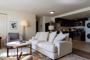 The Park Lux in St. Louis, MO - Building Photo