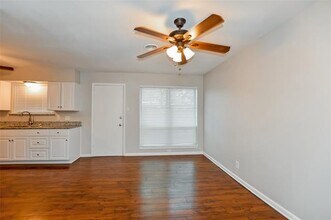 12112 Eunice St in Farmers Branch, TX - Building Photo - Building Photo