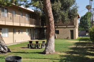 La Fuente in Riverside, CA - Building Photo