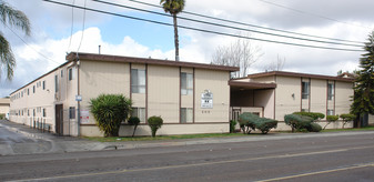 The Gardens 2 in El Cajon, CA - Foto de edificio - Building Photo