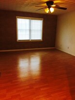 327 Lockwood St in Providence, RI - Building Photo