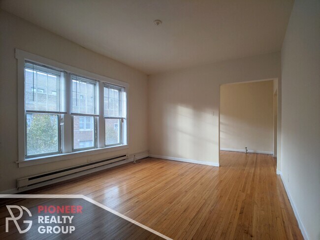 634 W Barry Ave, Unit N3 in Chicago, IL - Building Photo - Building Photo