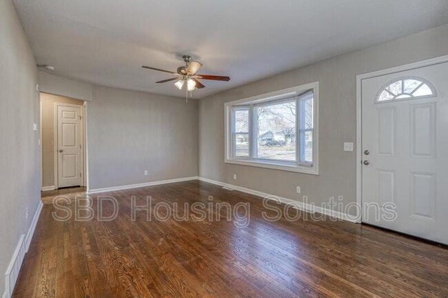 7819 E 58th St in Kansas City, MO - Building Photo - Building Photo