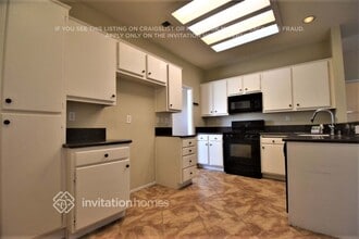 39926 Milan Dr in Palmdale, CA - Building Photo - Building Photo