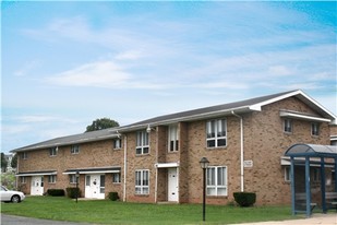 Hanover Manor in Pottstown, PA - Building Photo