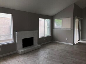 7514 Lemma Dr in Houston, TX - Building Photo - Building Photo