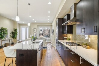 5438 Valentia St in Denver, CO - Building Photo - Building Photo