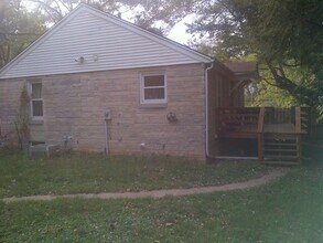 1412 N Kinser Pike in Bloomington, IN - Building Photo - Building Photo