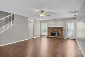 300 Davis Rd in Richmond Hill, GA - Building Photo - Building Photo