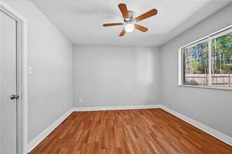 1480 Florida Ave in Slidell, LA - Foto de edificio - Building Photo