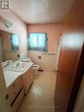 42 Godfrey Dr in London, ON - Building Photo - Building Photo