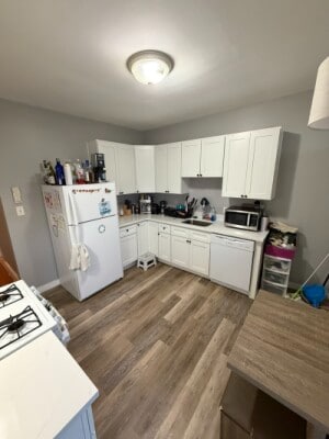 121 Hillside St, Unit 3 in Boston, MA - Foto de edificio - Building Photo